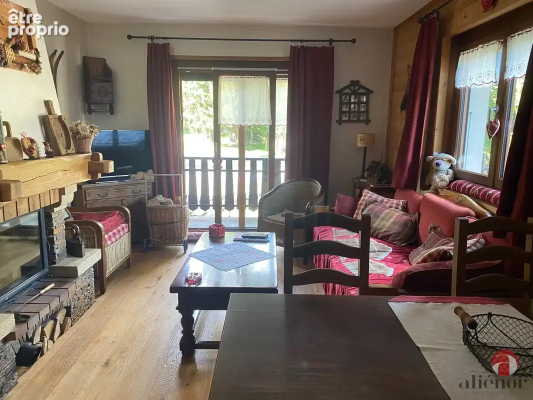 Appartement à TANINGES