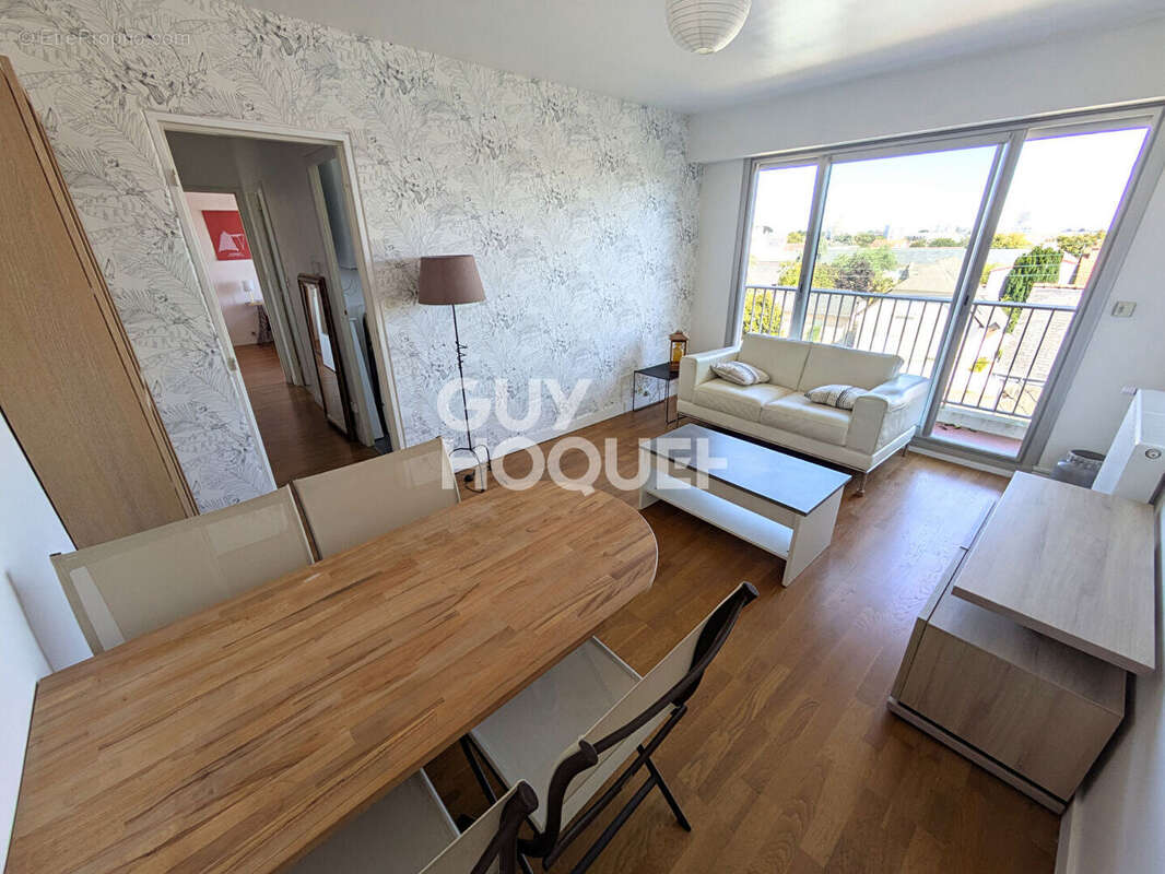 Saint Nazaire - proche mer T2 - 42 m² - cave - balcon - ascenseur - photo 3