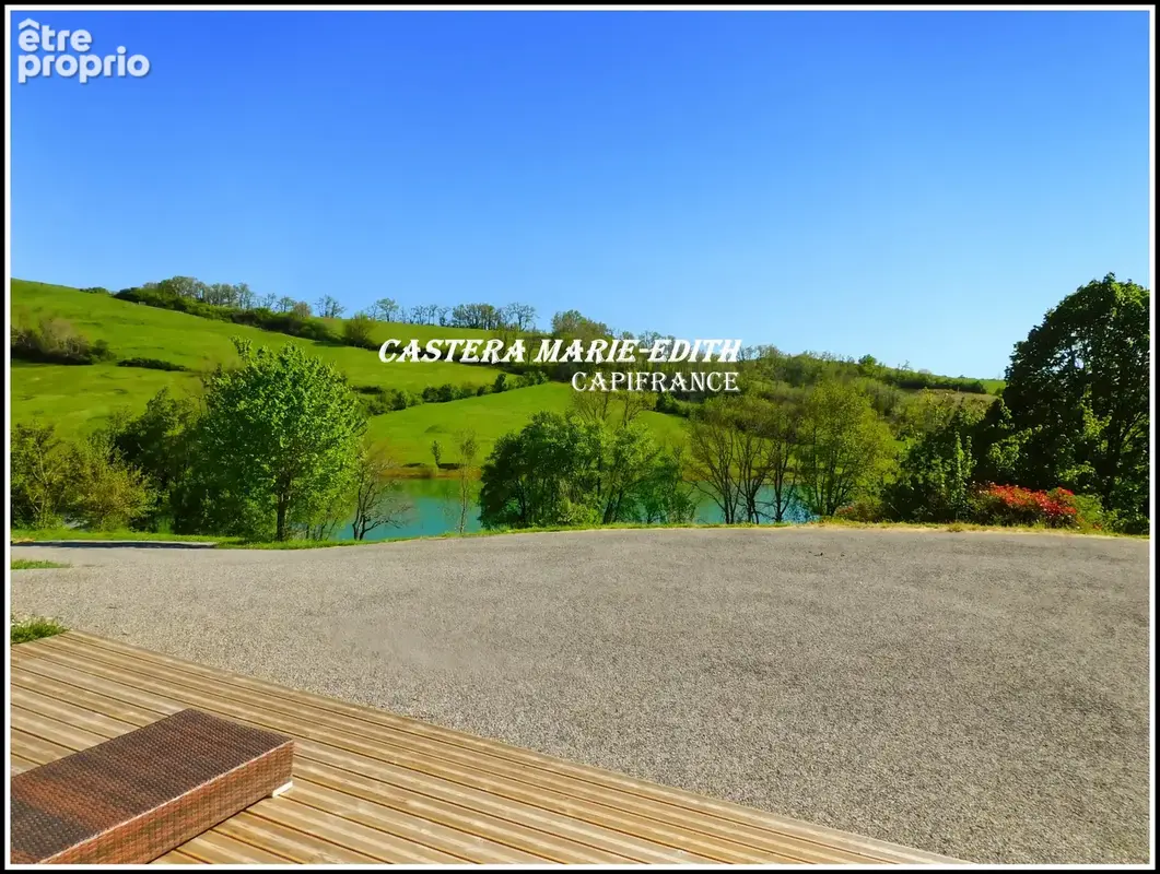 Domaine - hameau - manoir avec tours + 2 maisons + lac +33 pièces - mirande à 7 minutes  (32) opportunité unique - photo 25