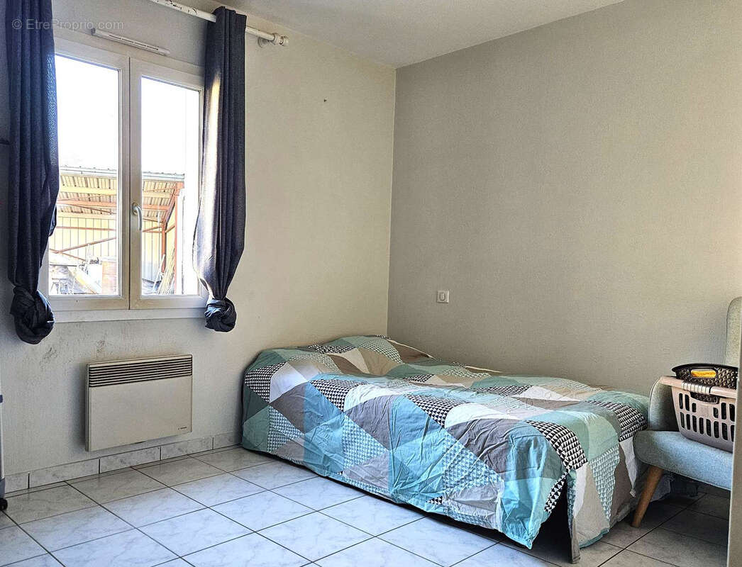 Maison à FEUGAROLLES