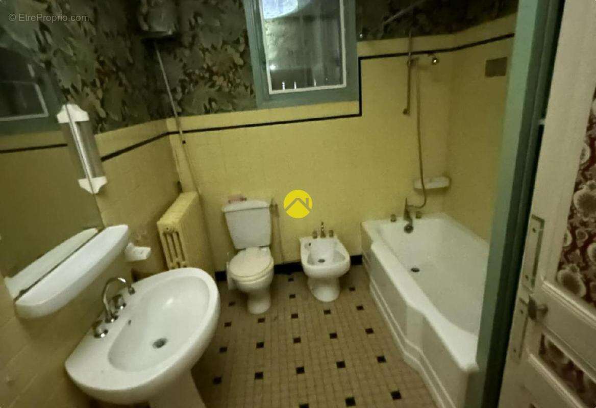 Maison à CHARENTON-DU-CHER