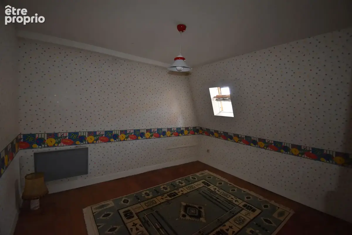 Nevers Centre  - Appartement de caractère /triplex de 148 m2 - 4 chambres- jardinet - photo 10