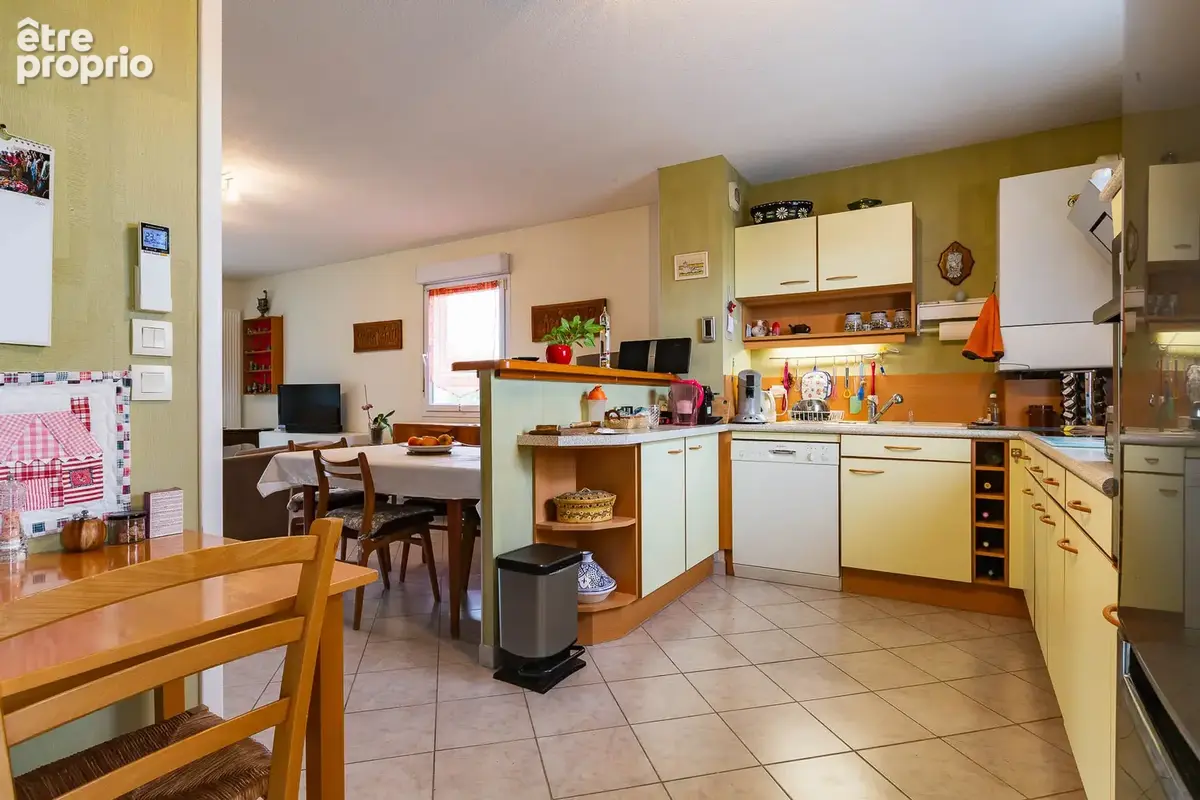 Appartement type 4 avec véranda, balcons, garage et parking, Domaine de Valenson, Guilherand-Granges (07) - photo 7