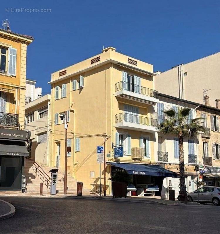 Appartement à LE CANNET