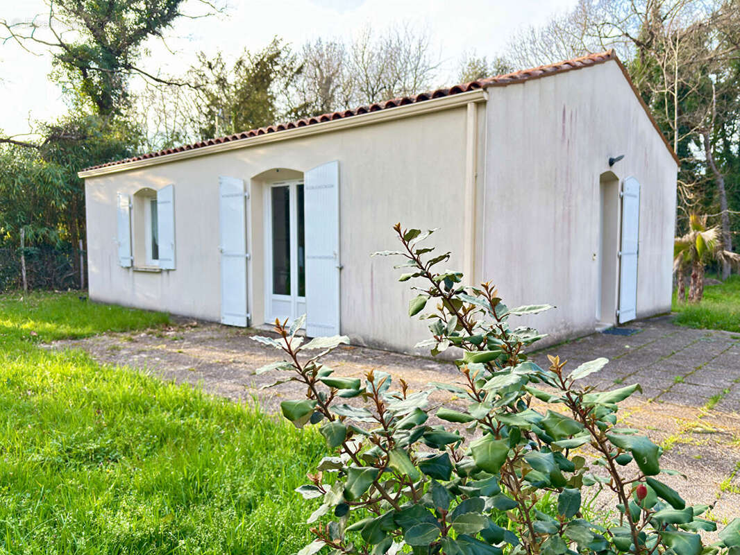 Maison à MESCHERS-SUR-GIRONDE