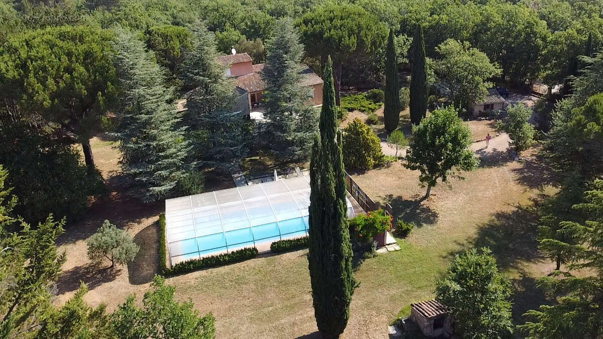 Maison à REGUSSE