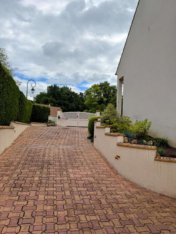 Maison Lamorlaye 7 pièce(s) 165 m2 - photo 16