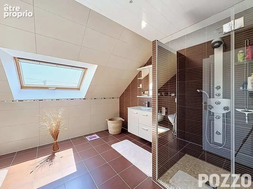 Maison Saint Martin De Brehal 10 pièces 347 m2 - photo 17