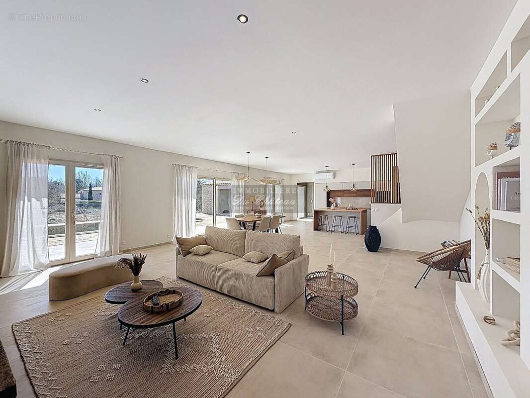 Élégante propriété en pierre neuve avec piscine et pool-house dans un environnement privilégié - photo 18