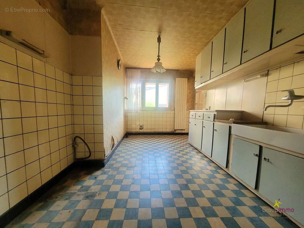 Maison 5 Pièces avec cour - photo 11