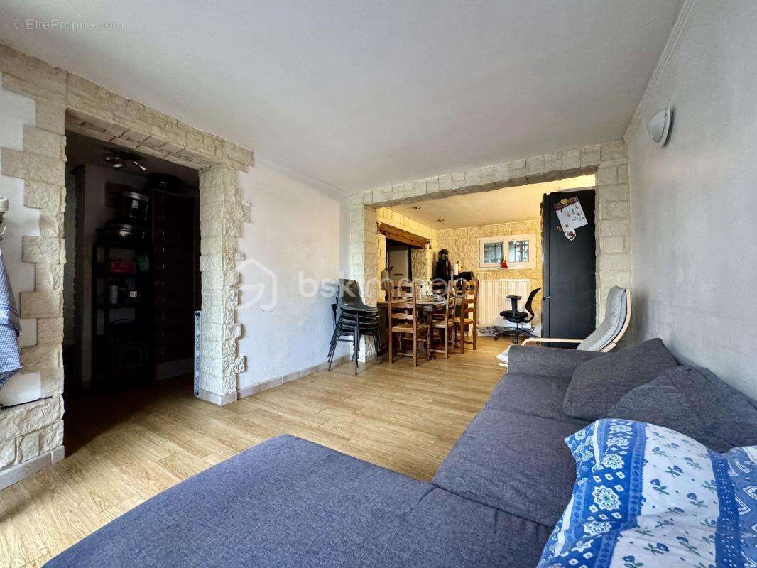 Maison à fort potentiel à rénover - 70m2 - LE BLANC-MESNIL - photo 4