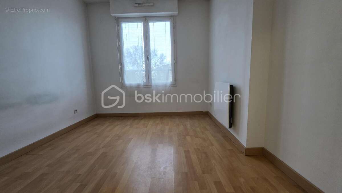 Appartement à CORBEIL-ESSONNES
