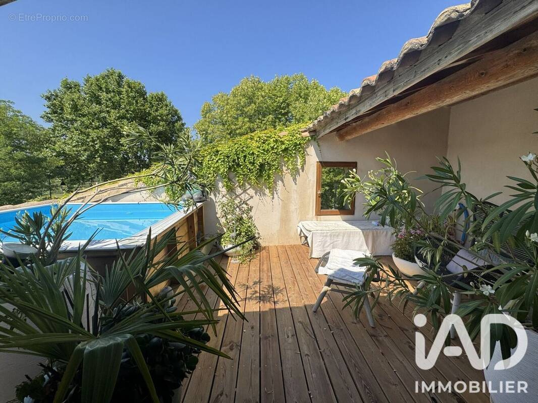 Photo 1 - Maison à SABRAN