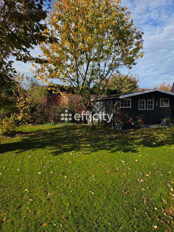 Maison à GONDECOURT