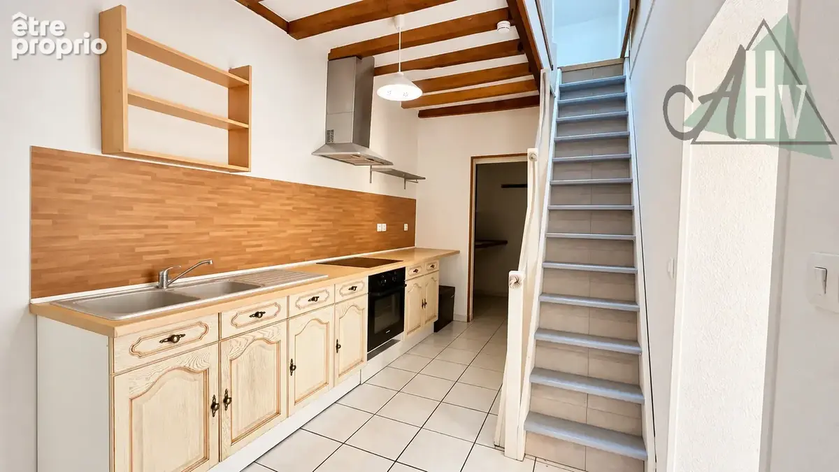 Maison en pierre avec jardinet - photo 3