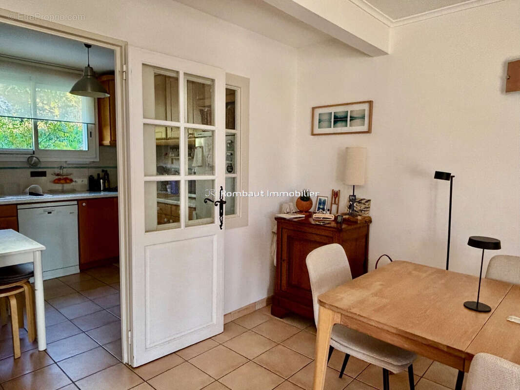 Maison à LA CELLE-SAINT-CLOUD