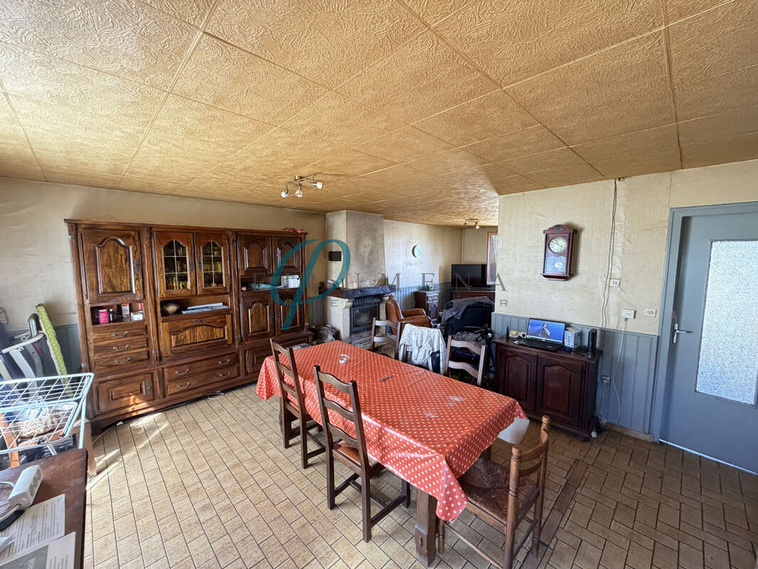 Maison à BEAUSSE