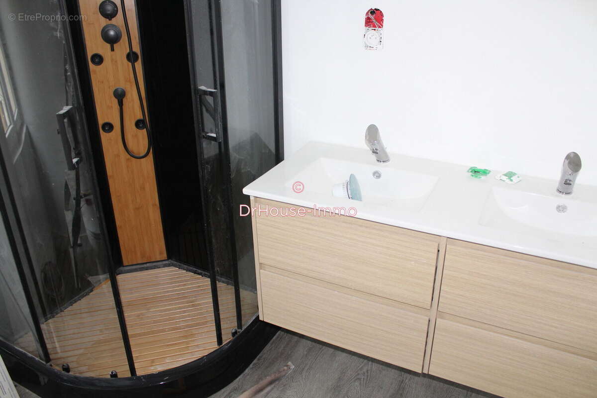 Maison à RUELLE-SUR-TOUVRE