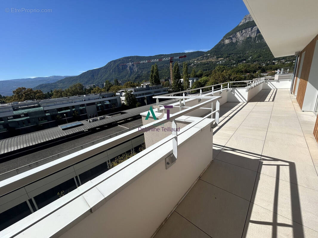 Appartement à MEYLAN