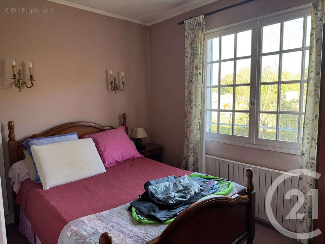 Maison à LA CELLE-SUR-LOIRE