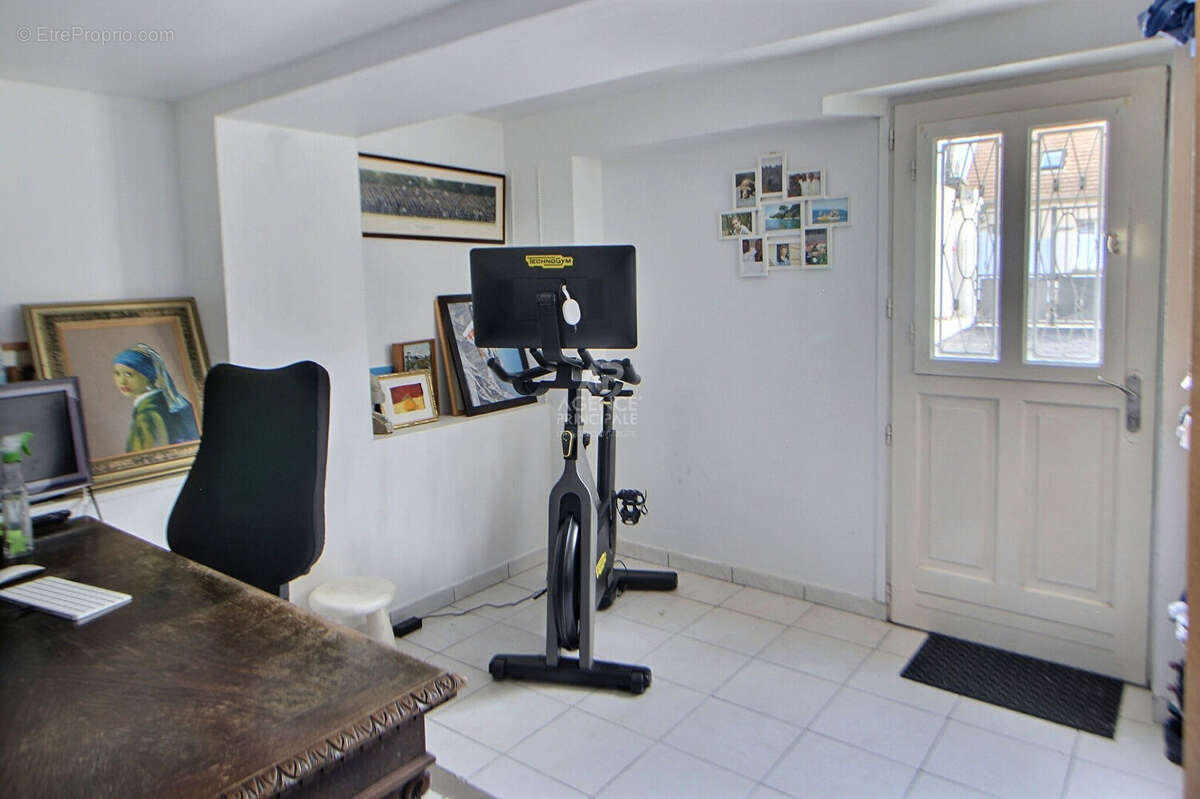 Maison à VERNEUIL-SUR-SEINE