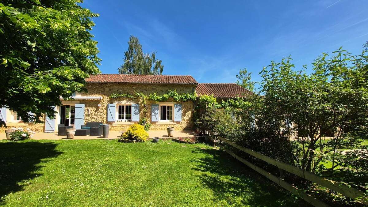 Maison à VERGT