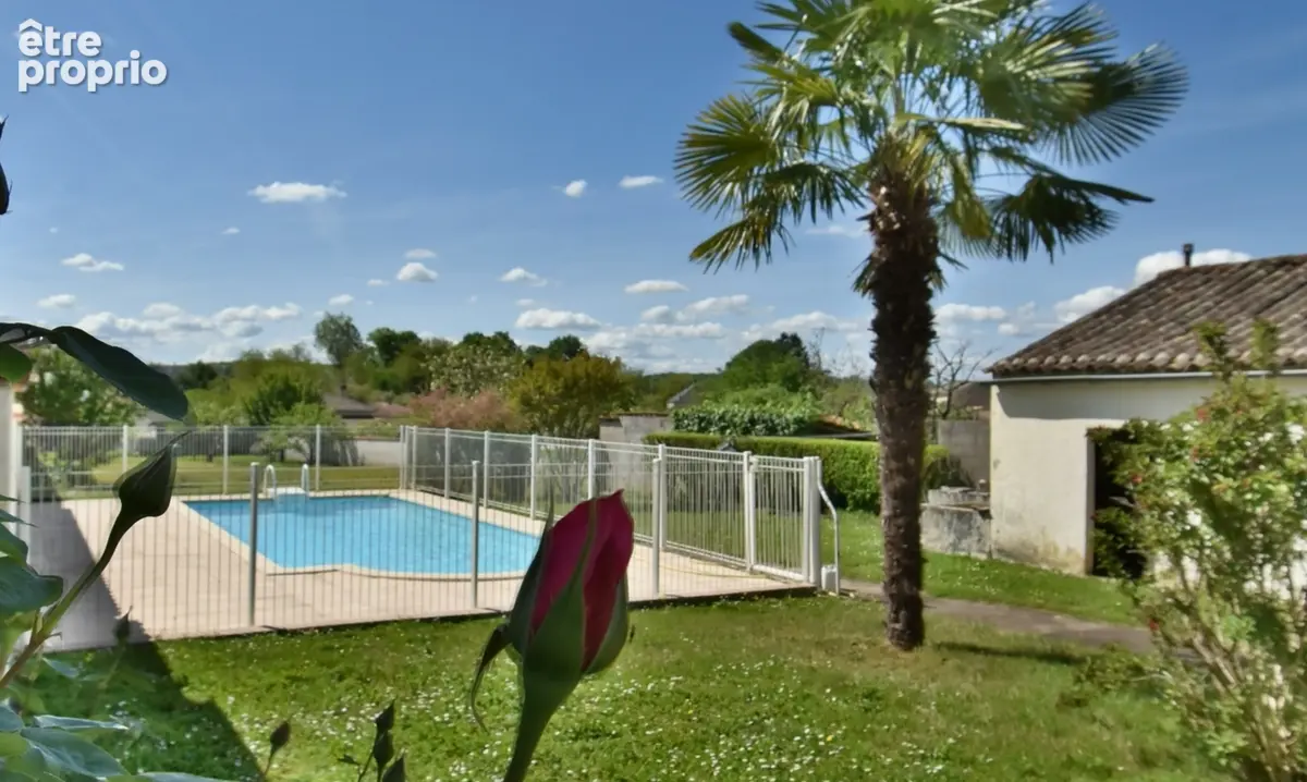 Maison à vendre 6 pièces ANGOULEME (16) maison 3 chambres + Studio et piscine sur terrain de 1150 m2 - photo 6