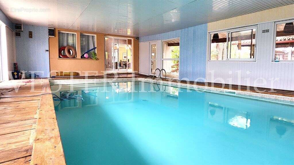 Propriété au coeur de la nature avec piscine couverte chauffée. Idéale maison d'hôtes ou grande fami - photo 2
