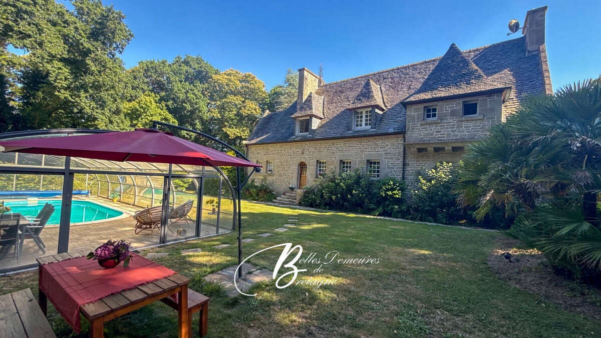 A vendre belle demeure sur plus d'un hectare avec piscine à 10 minutes de Morlaix, Finistère - photo 5