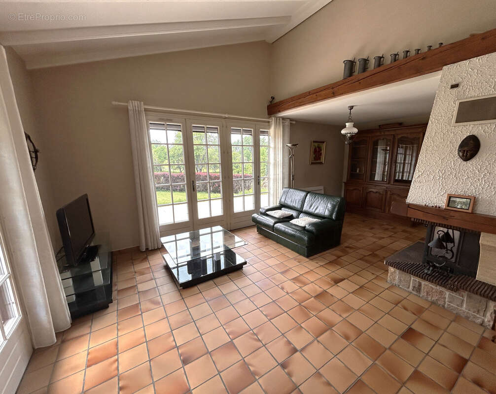 Maison à GONDREVILLE