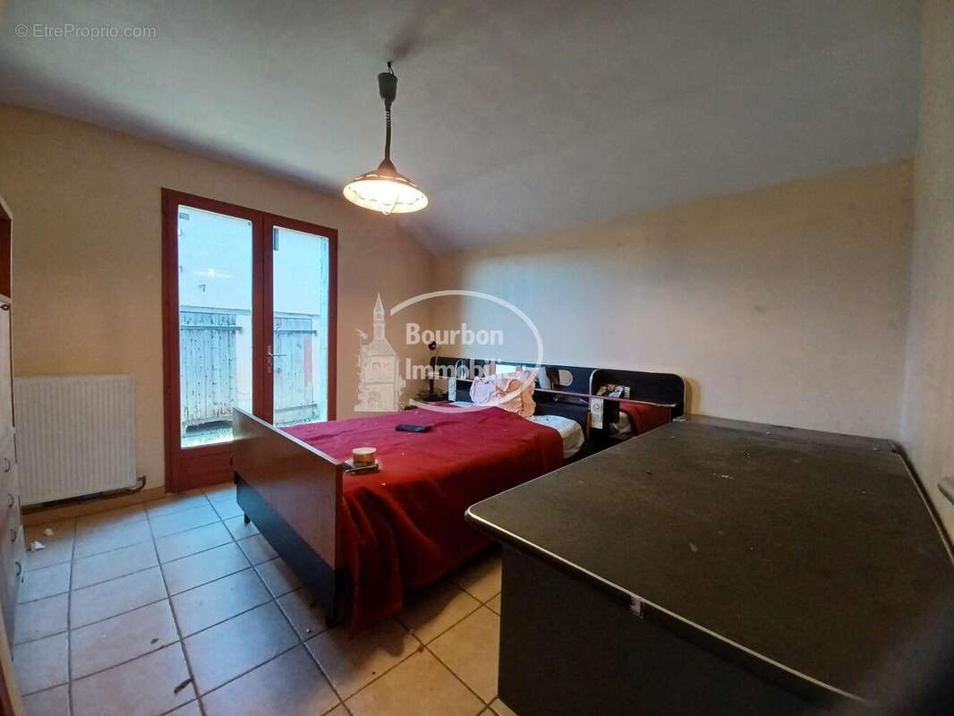 n°3 - Maison à CHALMOUX