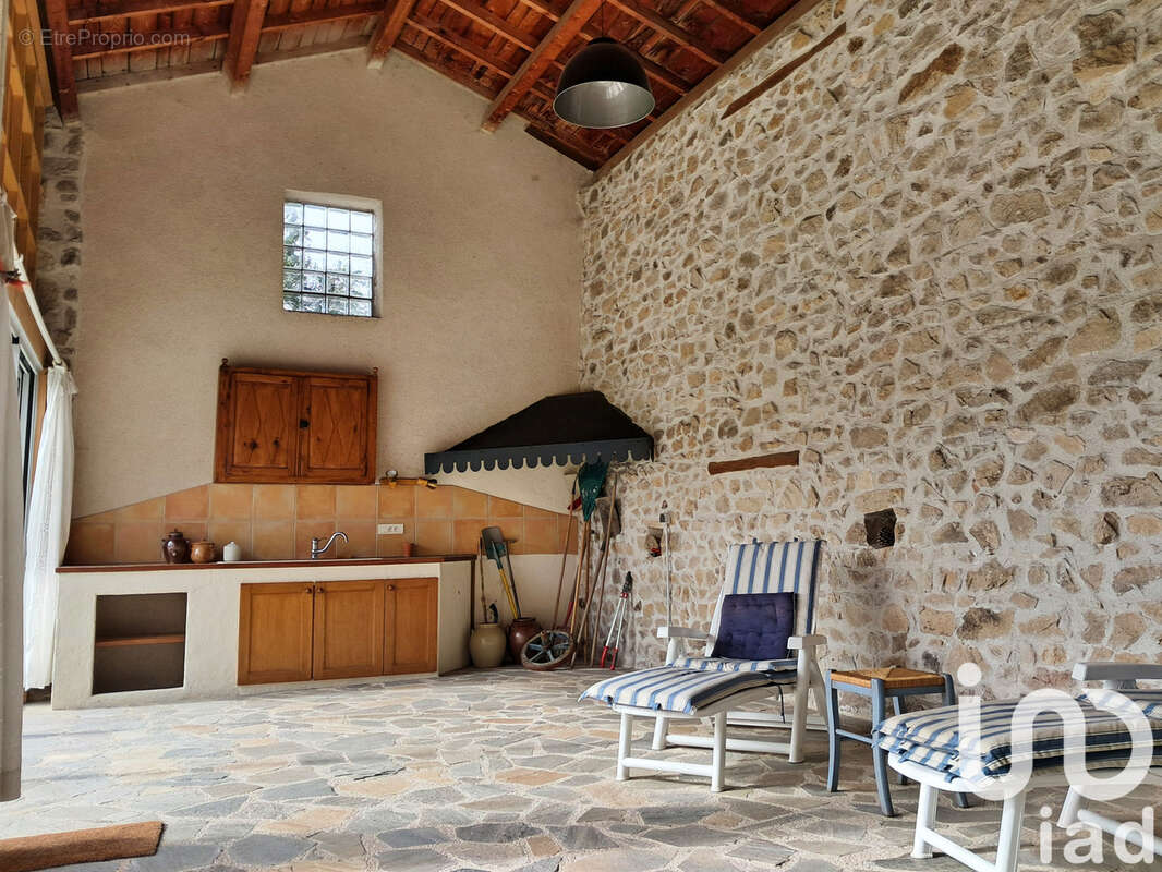 Photo 4 - Maison à SAINT-JULIEN-D'ANCE