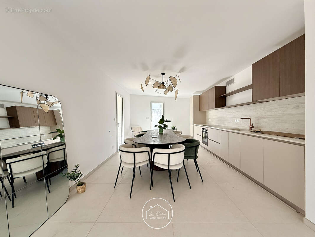 Appartement à MARSEILLE-8E