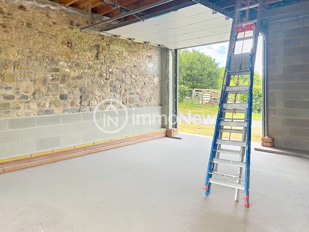 Superbe maison en pierre 192 m2 sur terrain 4807 m2 avec beaux volumes et puits - photo 15