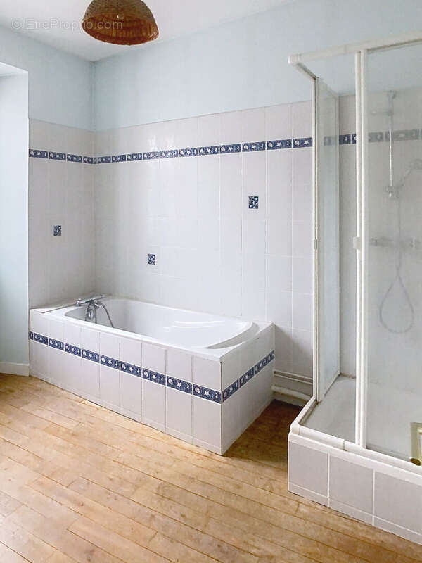 Appartement à ESTISSAC