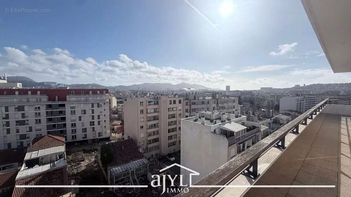 Appartement à MARSEILLE-10E