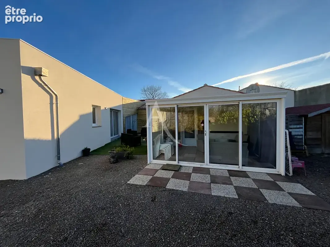 Ensemble immobilier de deux maisons  à ST AVAUGOURD DES LANDES. - photo 13