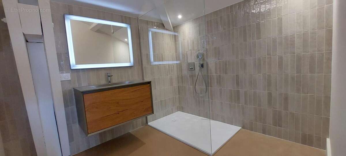 Maison à SAINT-CYR-AU-MONT-D'OR