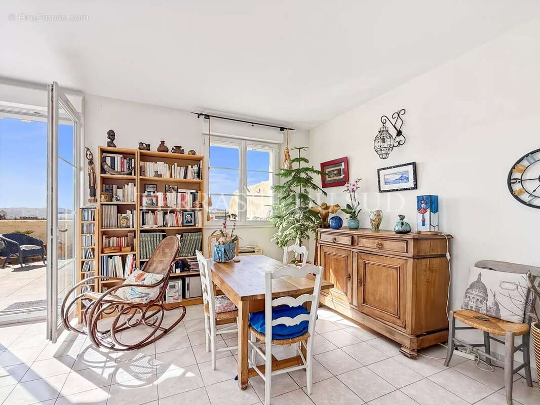 Appartement à MARSEILLE-12E