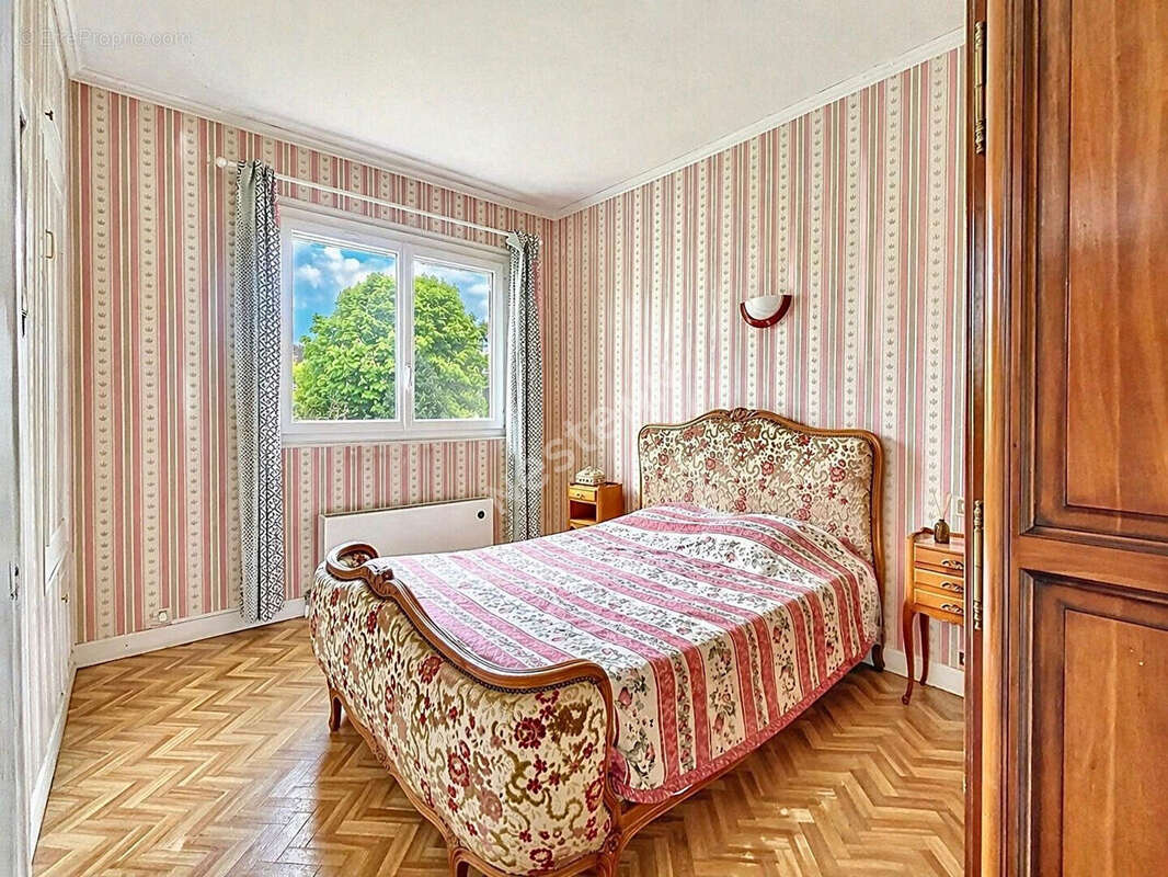 Maison à CHAUMONTEL