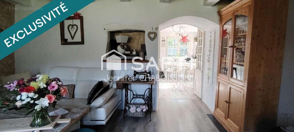 Photo 2 - Maison à CHATELLERAULT