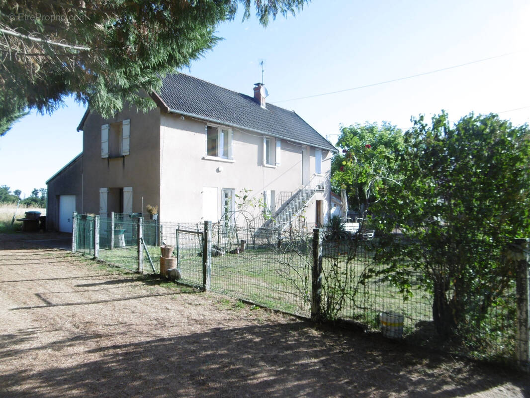 Maison à LE BOUCHAUD