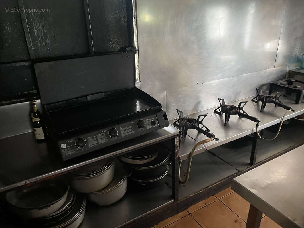 Commerce à SAINT-BENOIT