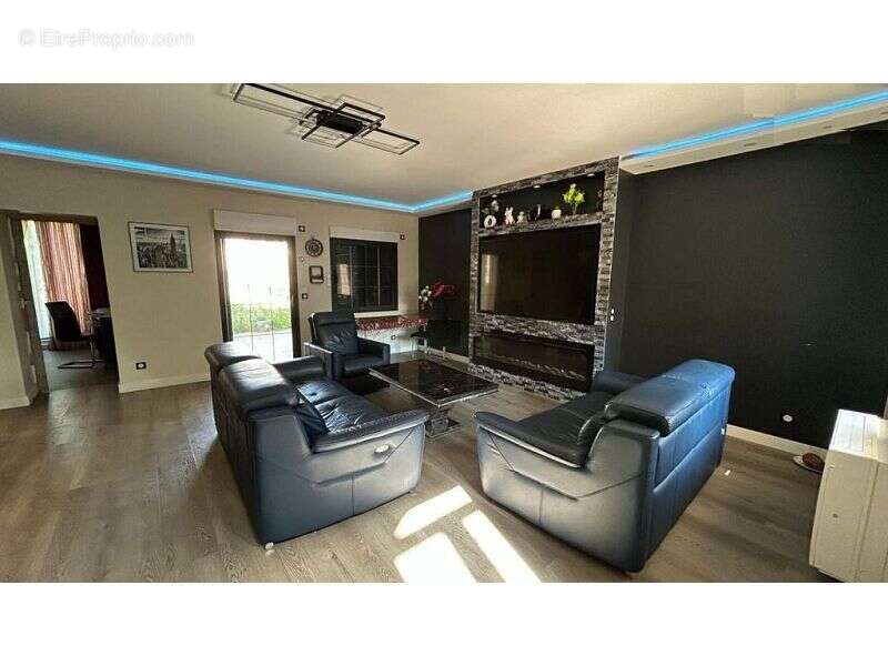 Maison à GOUSSAINVILLE