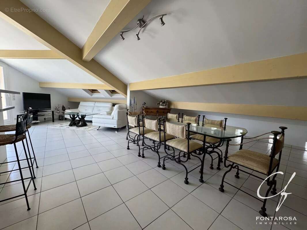 Appartement à FREJUS