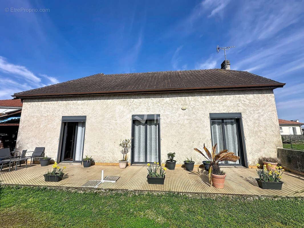 Maison à PARDIES