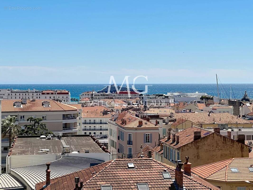 Appartement à CANNES