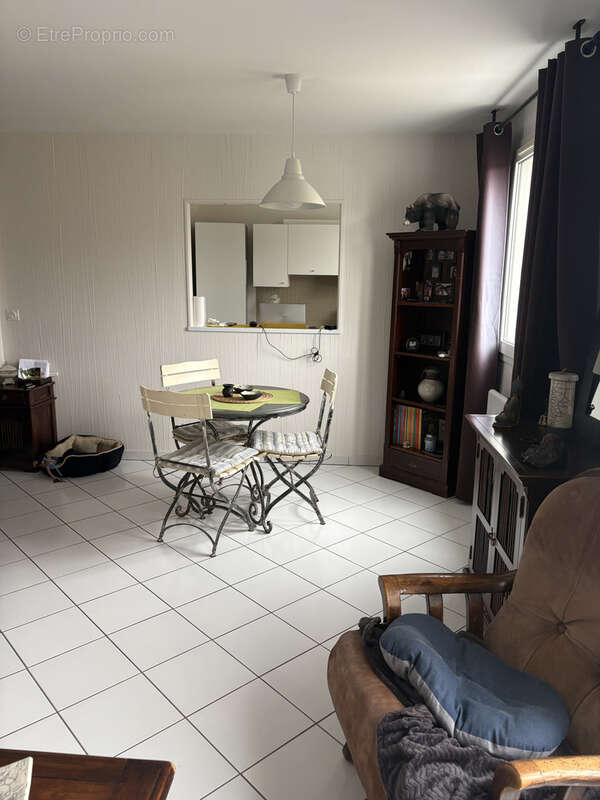 Appartement à SAINT-JEAN-DE-BRAYE