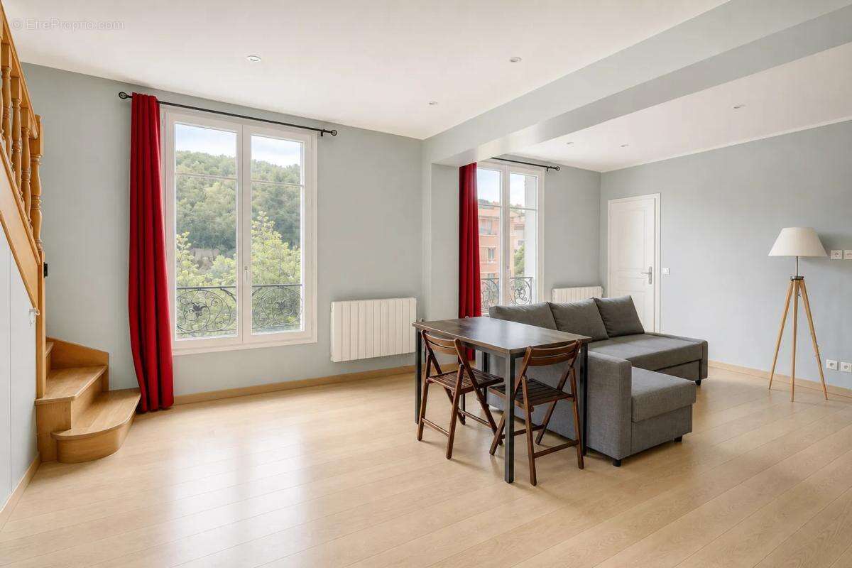 Appartement à CHAVILLE