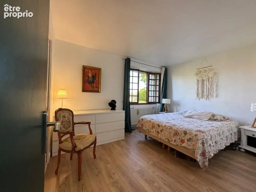 Coulaures (24420) – longère en pierre de 186 m² – 5 chambres – terrain de 3 224 m² – garage et dépendances - photo 15